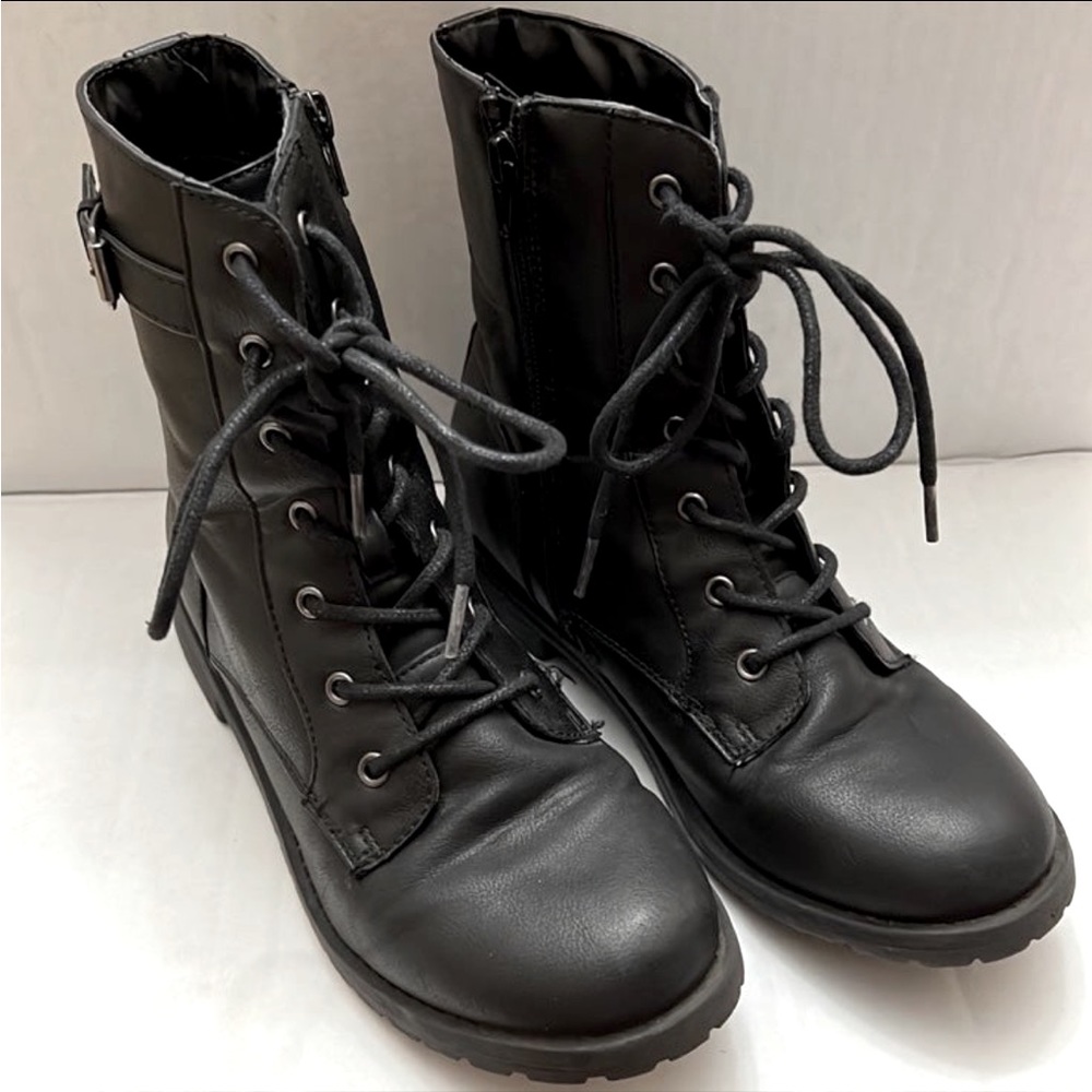 Place Little Girls Black Combat Boots Size 5